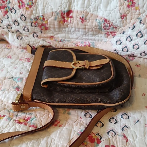 Rioni Brown and Tan Crossbody Bag with Vintage Charm - Picture 4 of 7